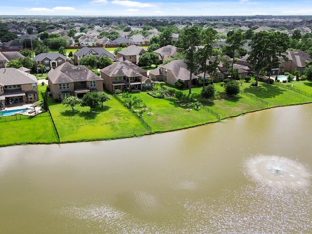 3703 Blushing Hollow Drive, Katy, TX 77494