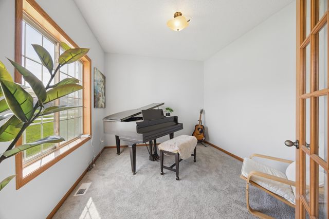 6657 E Oak Drive, Monticello, MN 55362
