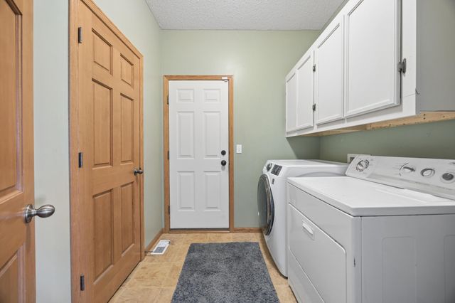 6657 E Oak Drive, Monticello, MN 55362
