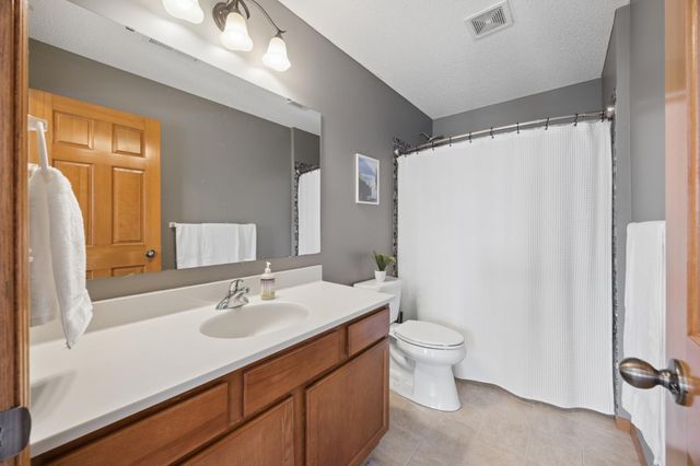 6657 E Oak Drive, Monticello, MN 55362