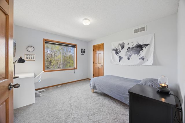 6657 E Oak Drive, Monticello, MN 55362