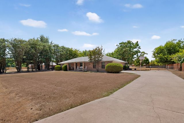105 Prairie Creek Road, Red Oak, TX 75154