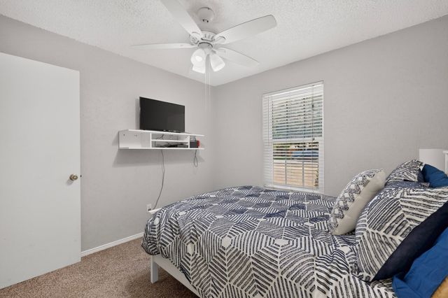 105 Prairie Creek Road, Red Oak, TX 75154