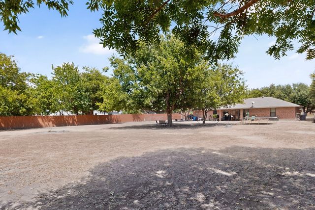 105 Prairie Creek Road, Red Oak, TX 75154