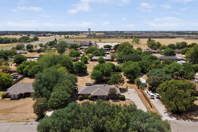 105 Prairie Creek Road, Red Oak, TX 75154
