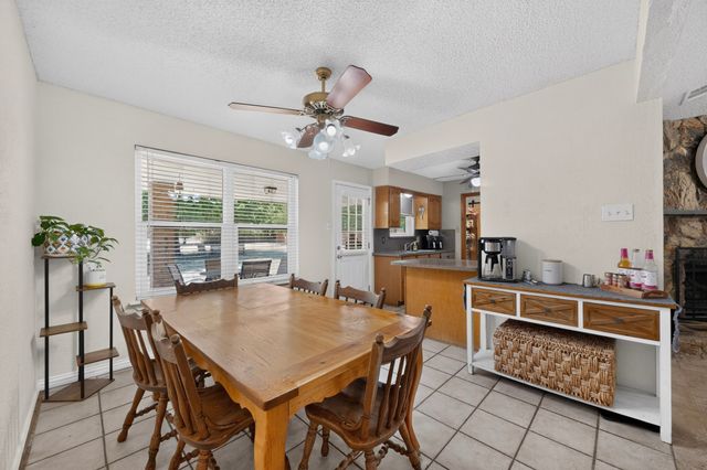 105 Prairie Creek Road, Red Oak, TX 75154