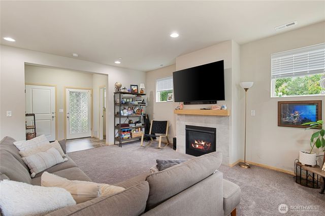 2440 Seringa Avenue, Bremerton, WA 98310