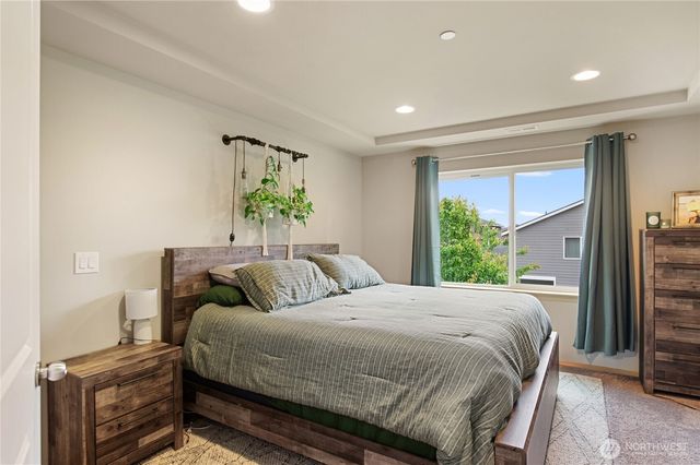 2440 Seringa Avenue, Bremerton, WA 98310