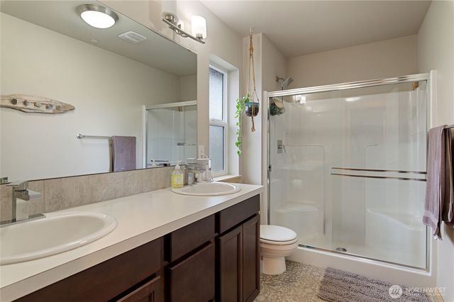 2440 Seringa Avenue, Bremerton, WA 98310