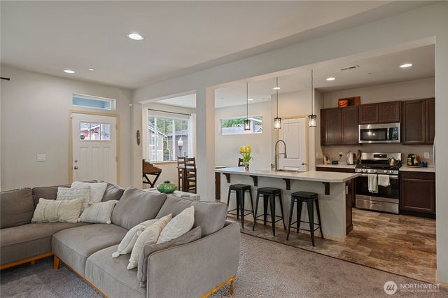 2440 Seringa Avenue, Bremerton, WA 98310