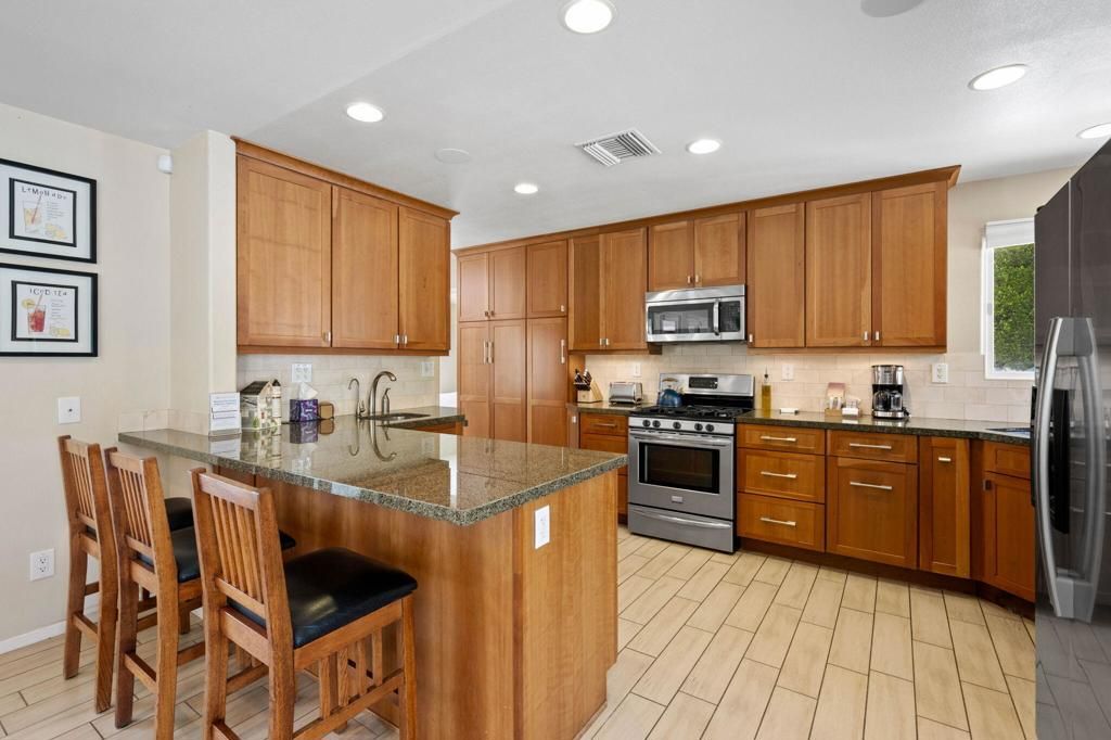 Image 15 of property listing at 1574 S Via Soledad, Palm Springs, CA 92264