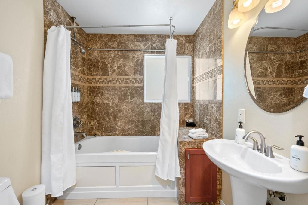 Image 27 of property listing at 1574 S Via Soledad, Palm Springs, CA 92264