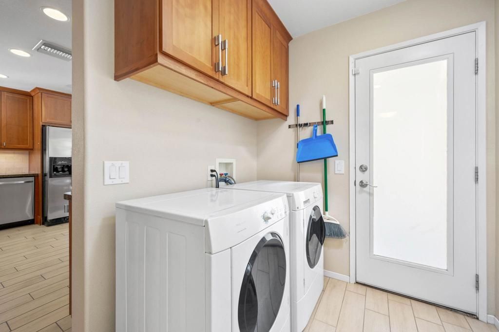 Image 28 of property listing at 1574 S Via Soledad, Palm Springs, CA 92264