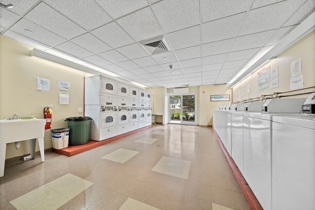 100 West Squantum 104, Quincy, MA 02171