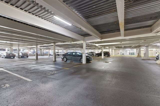 100 West Squantum 104, Quincy, MA 02171