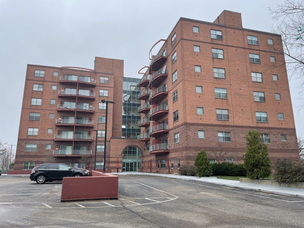 100 West Squantum 104, Quincy, MA 02171