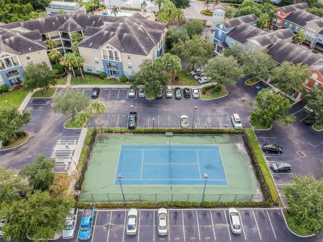 4009 SAND PALM COURT, Tampa, FL 33624