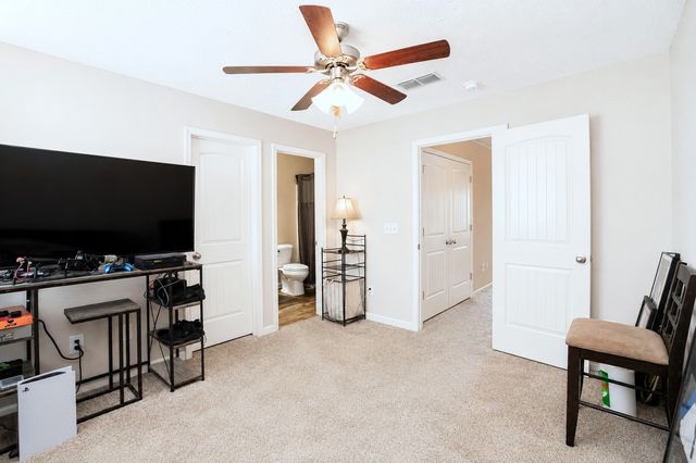 820 Staten Dr, Murfreesboro, TN 37128