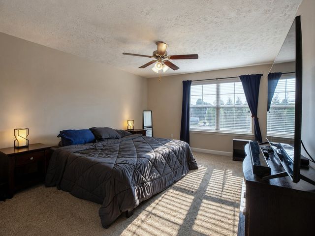820 Staten Dr, Murfreesboro, TN 37128
