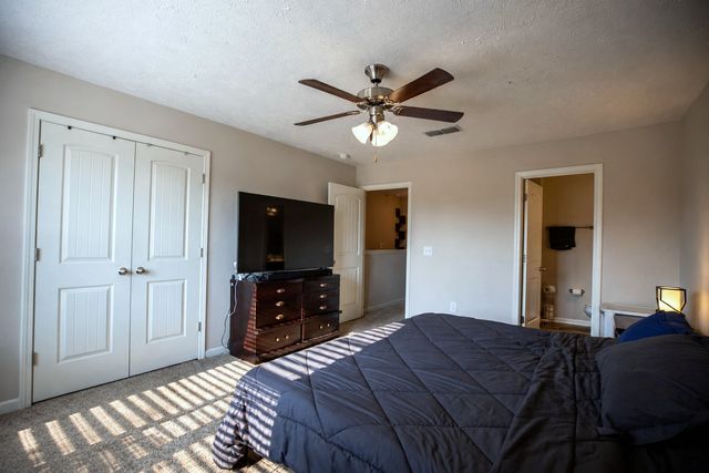820 Staten Dr, Murfreesboro, TN 37128