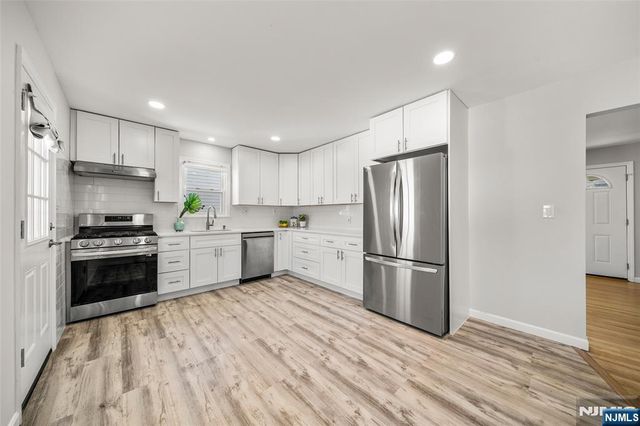 6 Carrie Road, North Arlington, NJ 07031