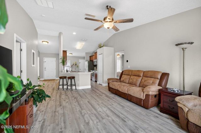 3623 SUMMIT OAKS Drive, Green Cove Springs, FL 32043