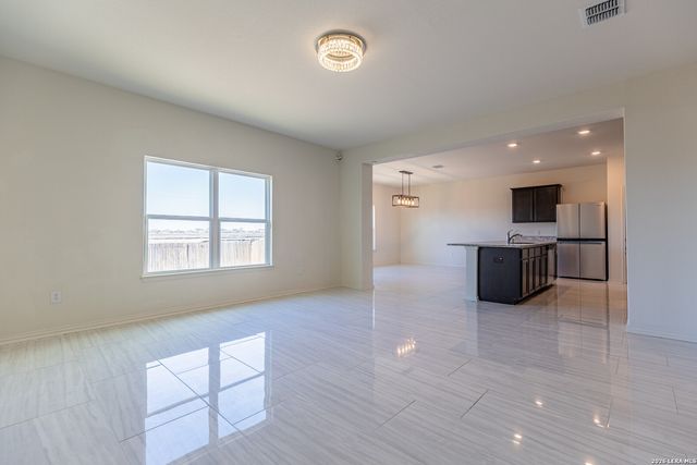 15231 Harbor, Von Ormy, TX 78073