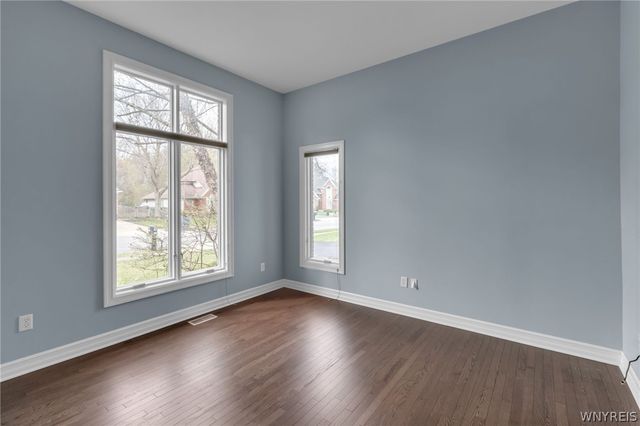 15 Brookshire Court, Amherst, NY 14051