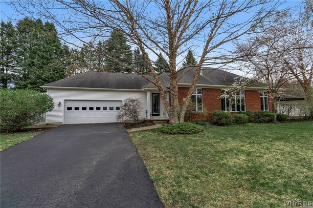 15 Brookshire Court, Amherst, NY 14051