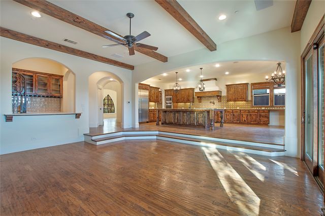 2945 Dyer Street, University Park, TX 75205