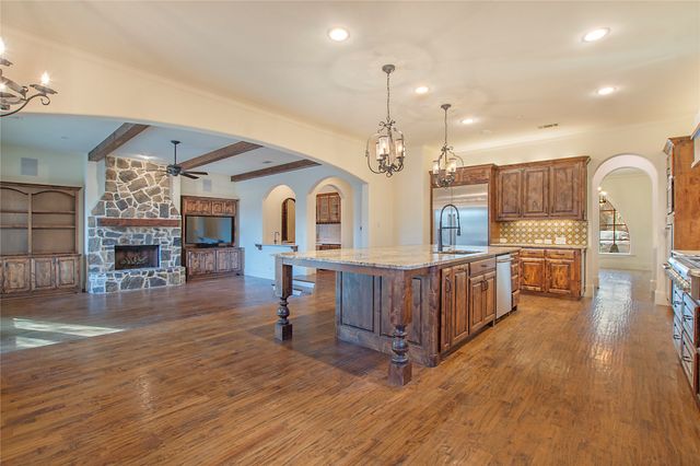 2945 Dyer Street, University Park, TX 75205