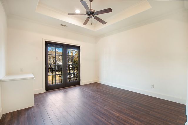 2945 Dyer Street, University Park, TX 75205