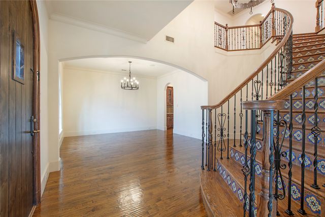 2945 Dyer Street, University Park, TX 75205
