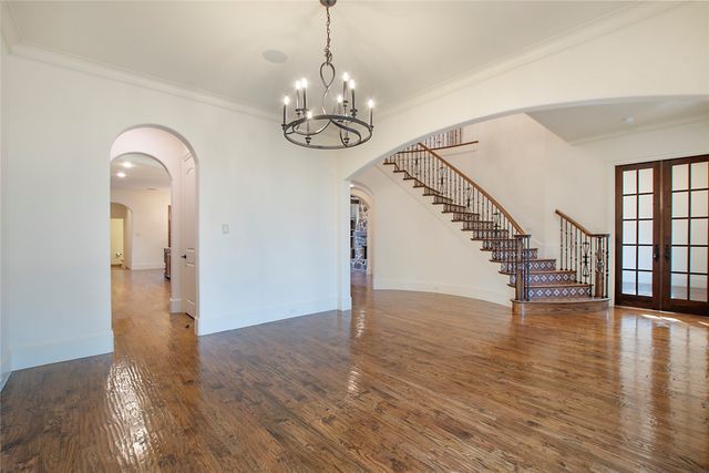 2945 Dyer Street, University Park, TX 75205