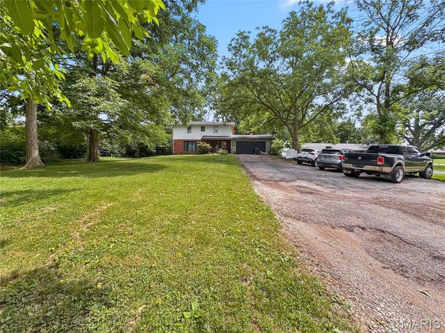 3916 Centreville Avenue, Belleville, IL 62223