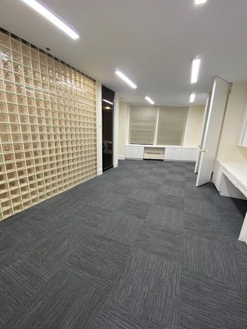 2 Park Plaza 314-316, Boston, MA 02116