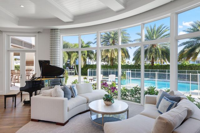 3700 NE 24th Avenue, Lighthouse Point, FL 33064