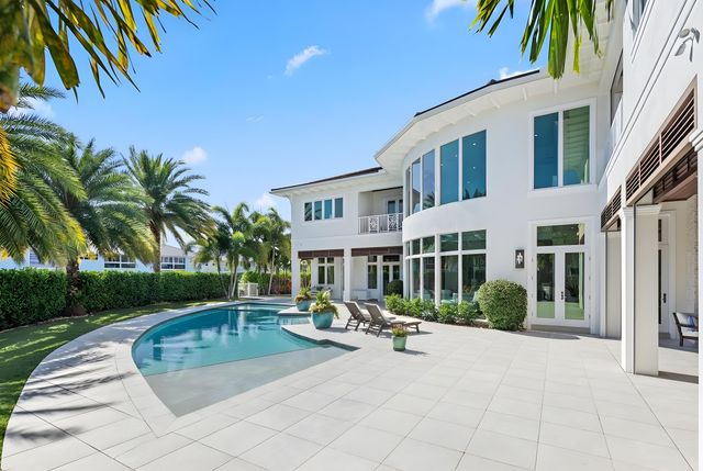 3700 NE 24th Avenue, Lighthouse Point, FL 33064