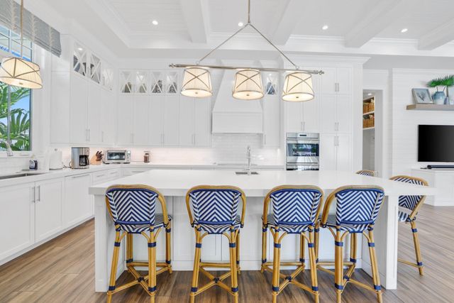 3700 NE 24th Avenue, Lighthouse Point, FL 33064