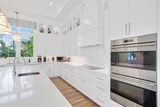 3700 NE 24th Avenue, Lighthouse Point, FL 33064