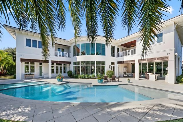 3700 NE 24th Avenue, Lighthouse Point, FL 33064