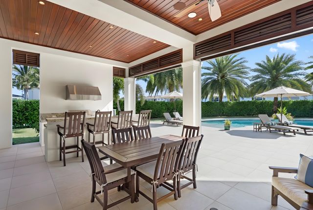 3700 NE 24th Avenue, Lighthouse Point, FL 33064