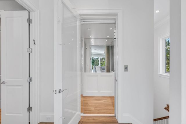 3700 NE 24th Avenue, Lighthouse Point, FL 33064