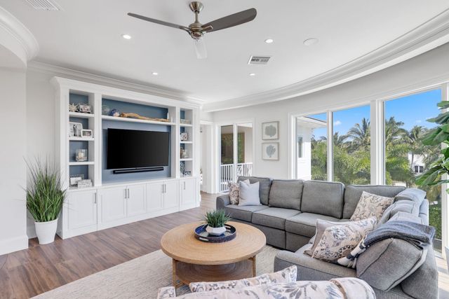 3700 NE 24th Avenue, Lighthouse Point, FL 33064