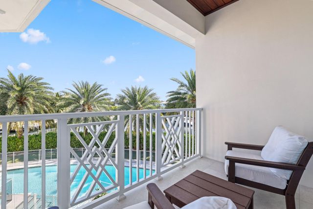 3700 NE 24th Avenue, Lighthouse Point, FL 33064