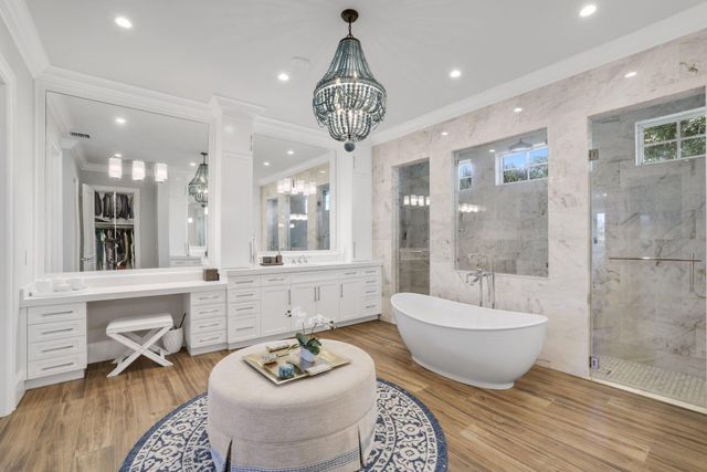 3700 NE 24th Avenue, Lighthouse Point, FL 33064