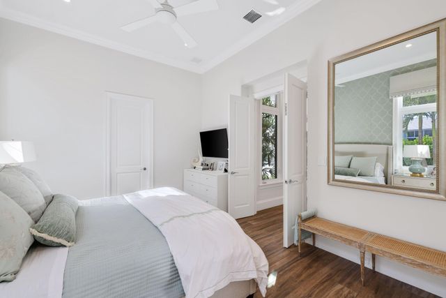 3700 NE 24th Avenue, Lighthouse Point, FL 33064