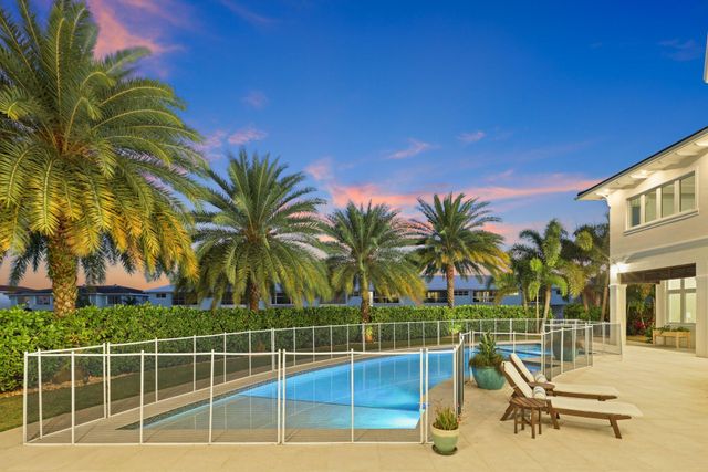 3700 NE 24th Avenue, Lighthouse Point, FL 33064