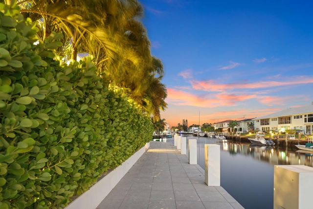 3700 NE 24th Avenue, Lighthouse Point, FL 33064