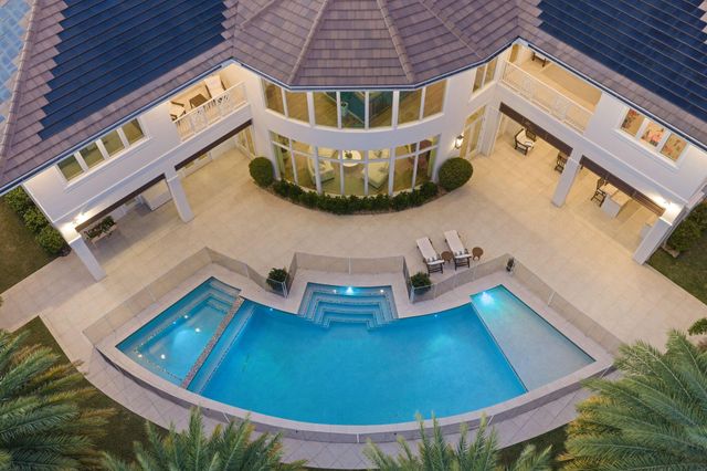 3700 NE 24th Avenue, Lighthouse Point, FL 33064